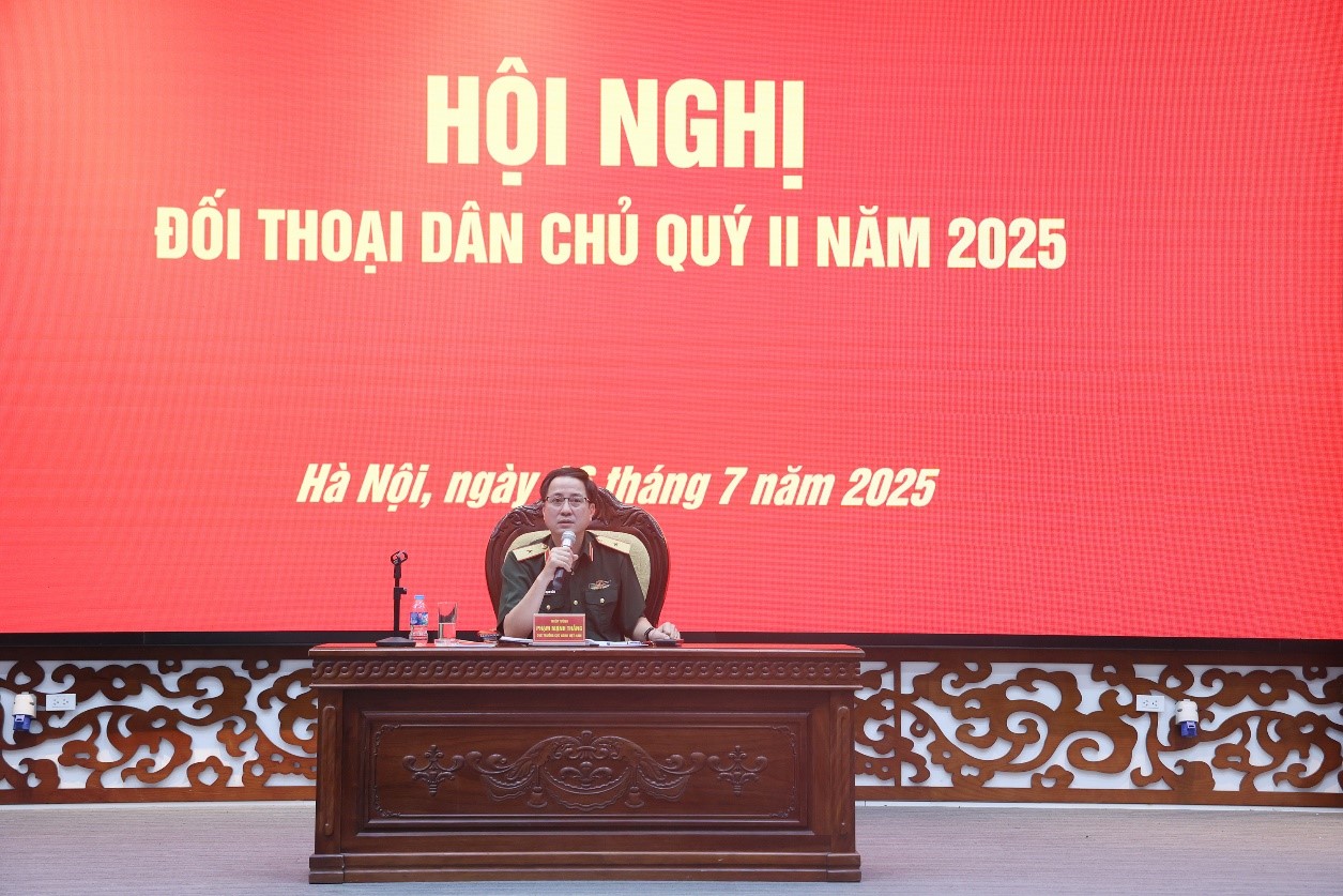 /UploadStore/admin/250716 doi thoai dan chu/02.jpg
